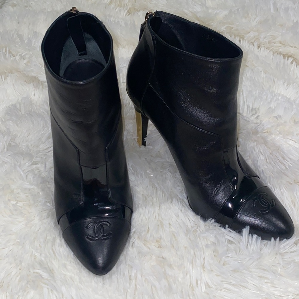 Chanel Interlocking CC Logo Ankle Boot